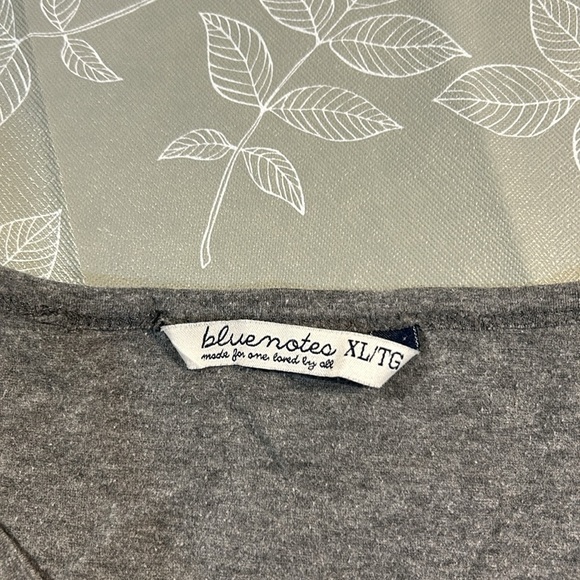 Ladies Bluenotes T-Shirt. - Picture 3 of 6